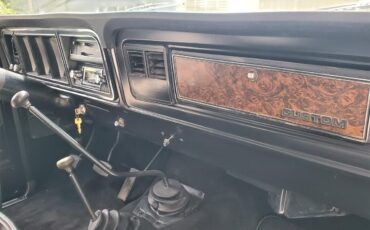 Ford-Bronco-1979-Raven-Black-Black-24