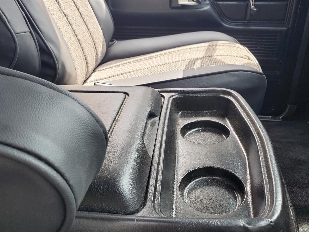 Ford-Bronco-1979-Raven-Black-Black-26