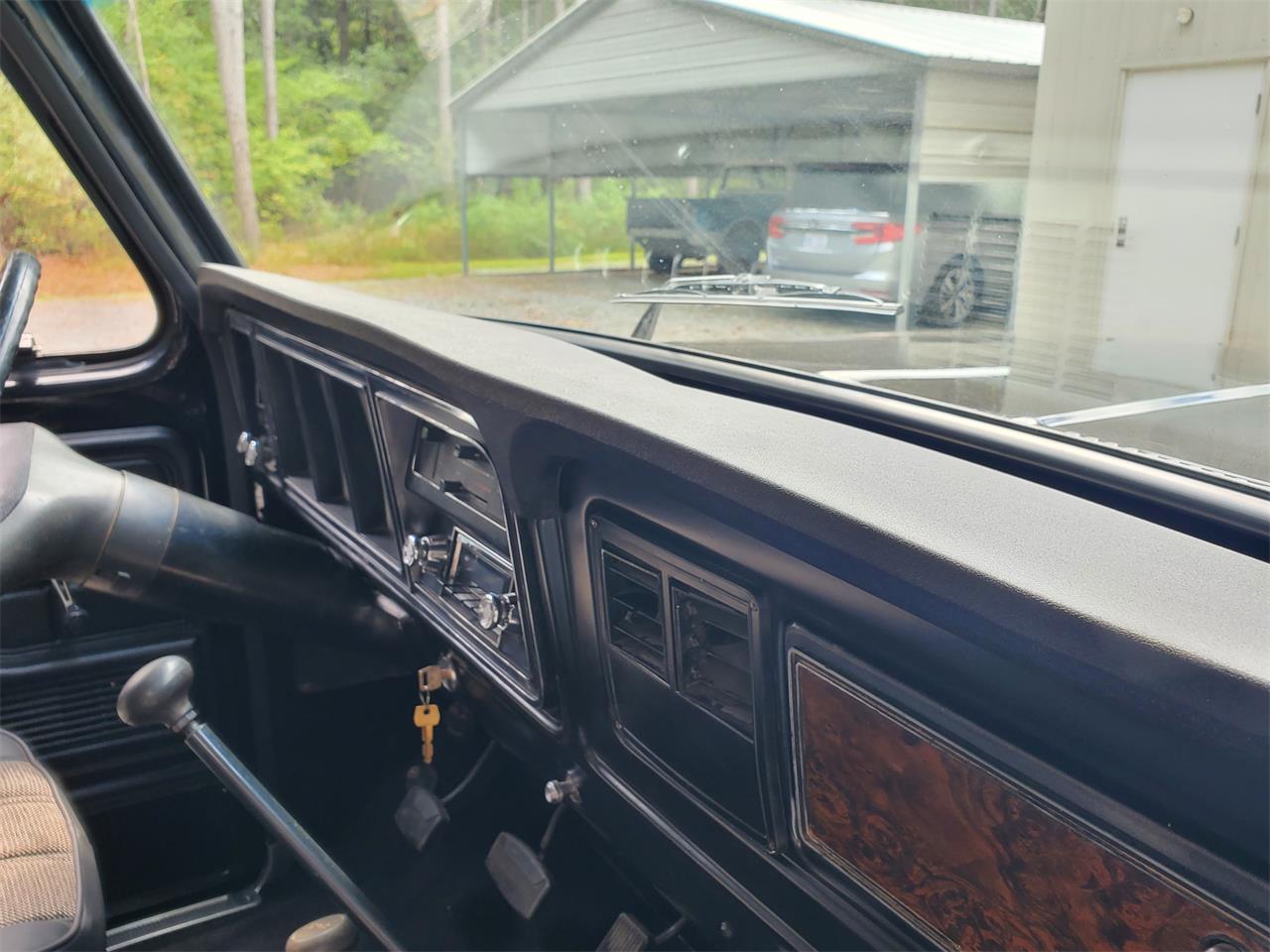 Ford-Bronco-1979-Raven-Black-Black-30