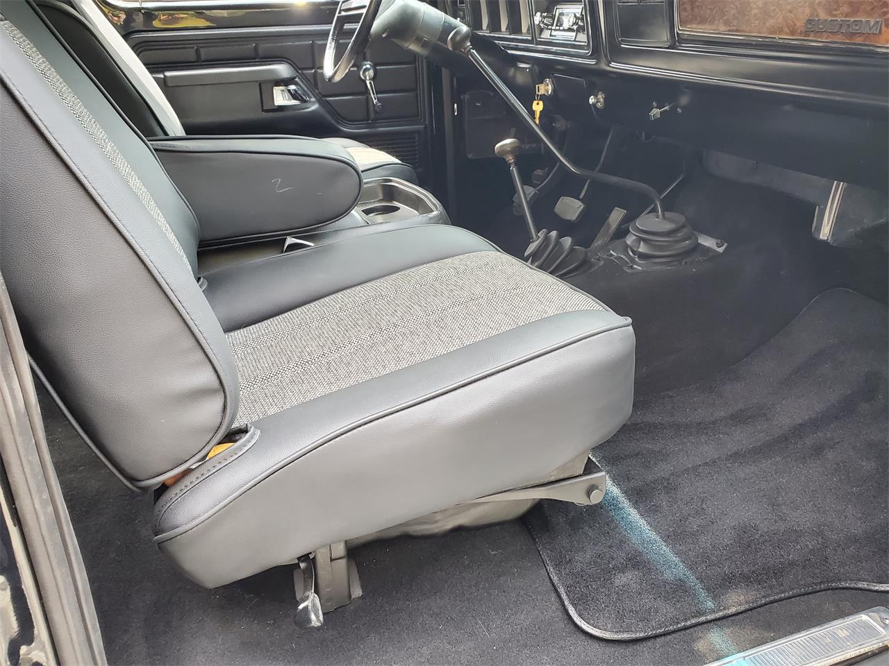 Ford-Bronco-1979-Raven-Black-Black-38