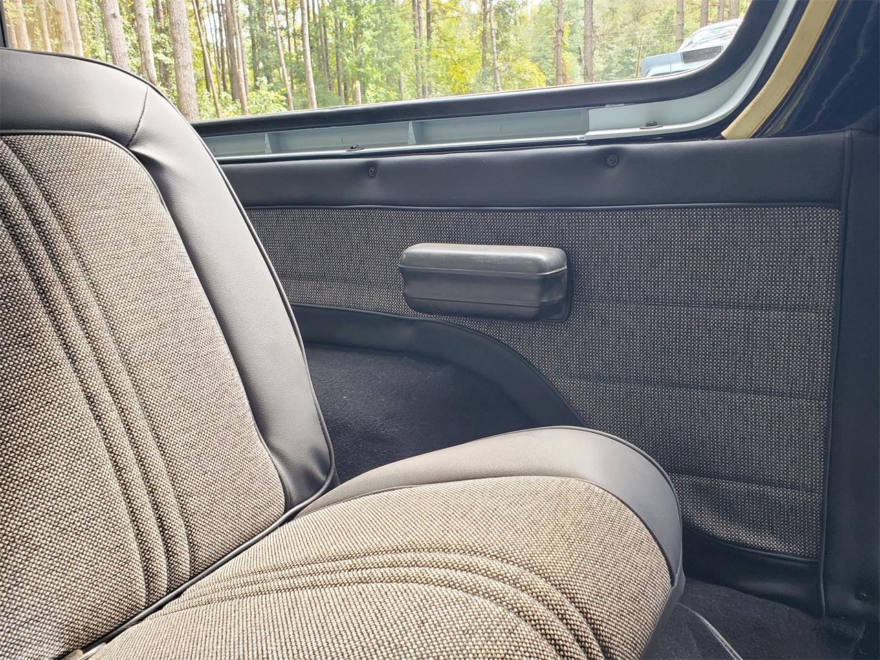 Ford-Bronco-1979-Raven-Black-Black-42