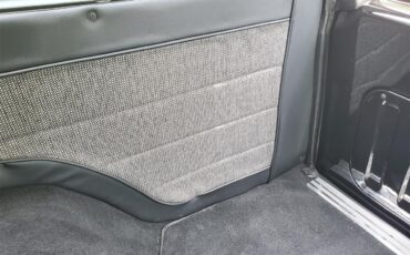 Ford-Bronco-1979-Raven-Black-Black-7