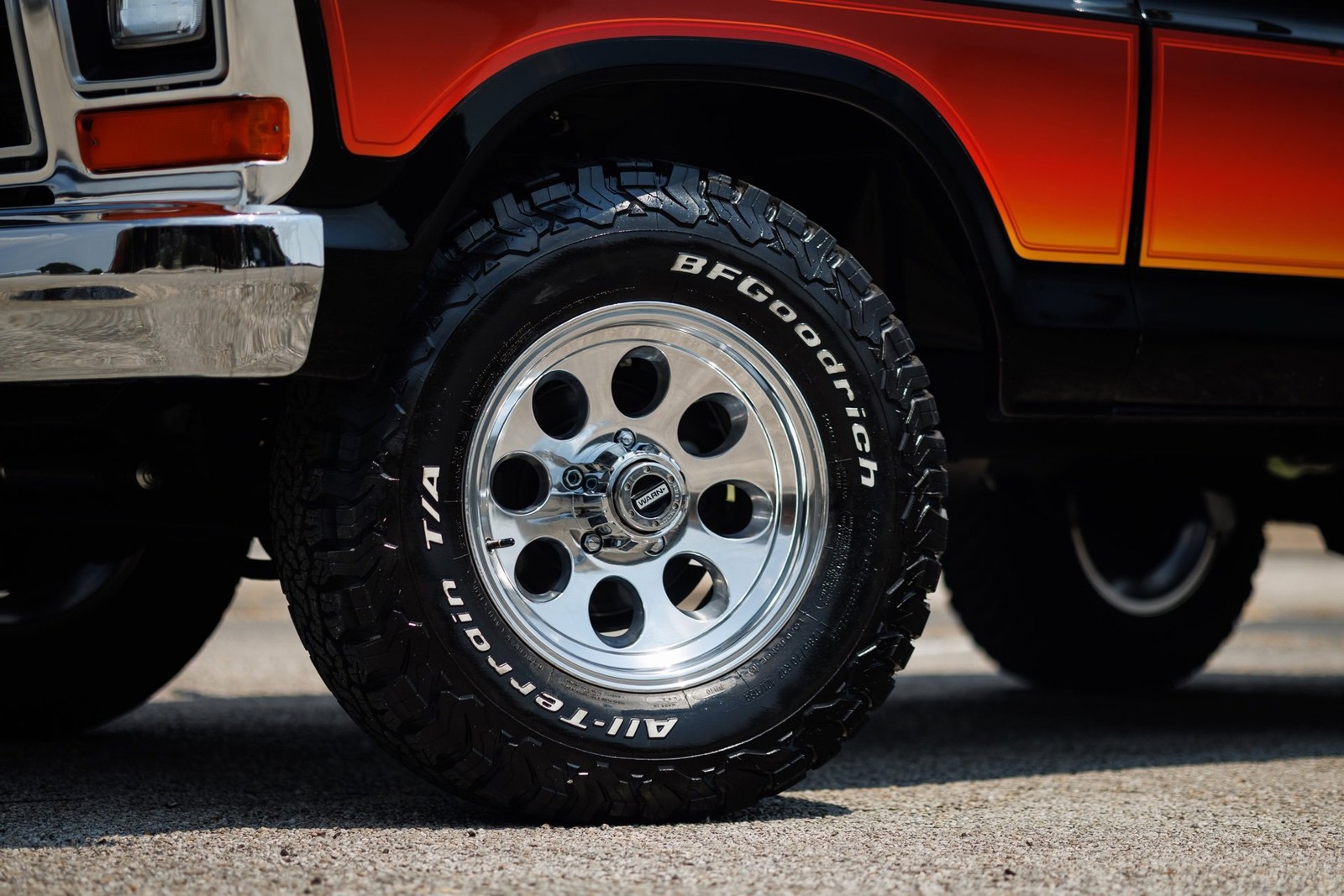Ford-Bronco-1979-SUV-23