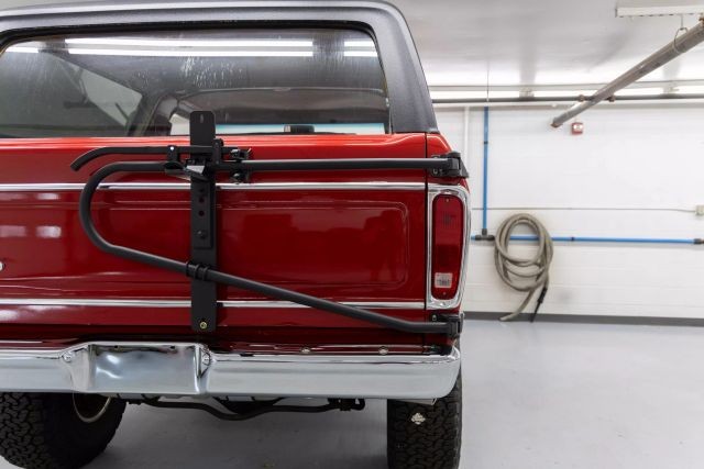Ford-Bronco-1979-SUV-24