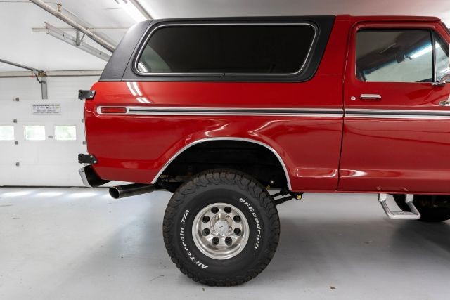 Ford-Bronco-1979-SUV-31