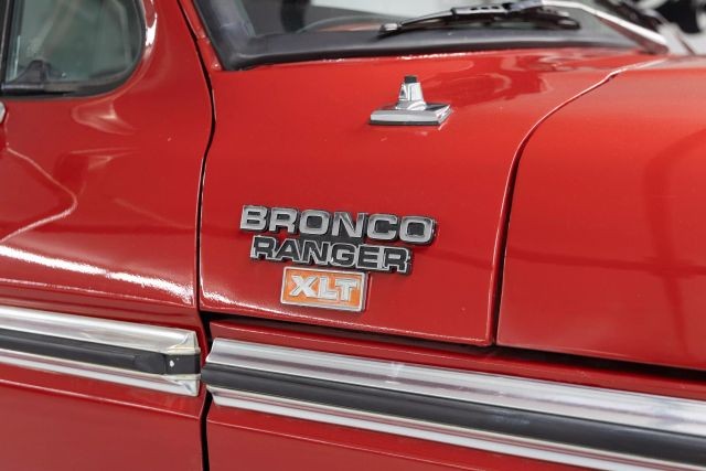 Ford-Bronco-1979-SUV-37
