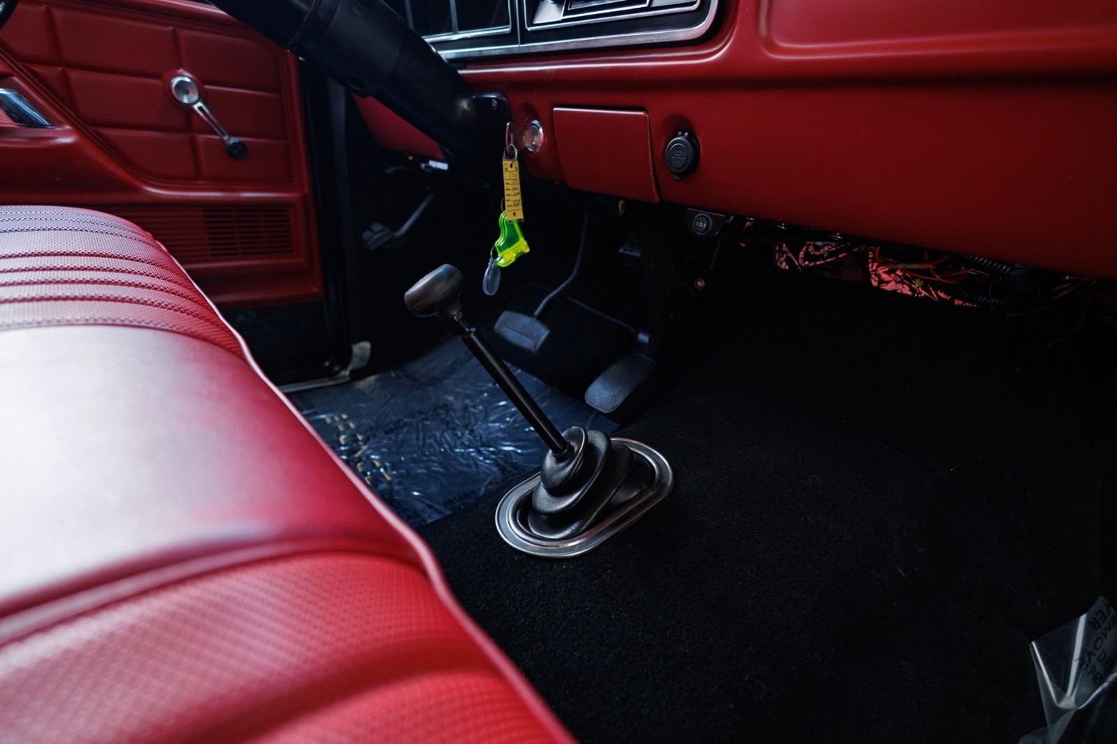 Ford-Bronco-1979-SUV-38