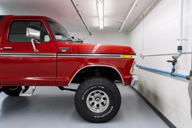 Ford-Bronco-1979-SUV-39
