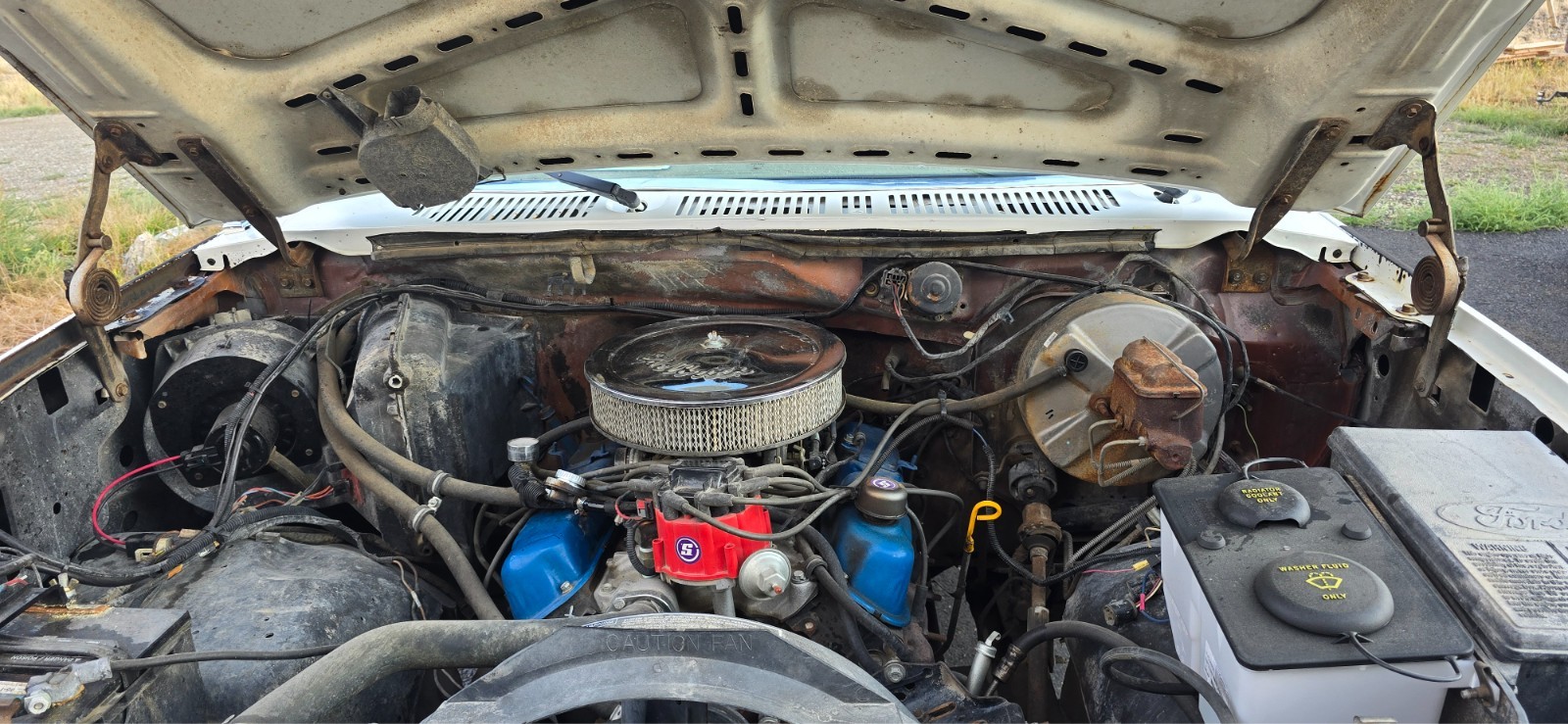 Ford-Bronco-1984-SUV-8