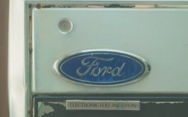 Ford-Bronco-1985-SUV-4