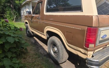 Ford-Bronco-1986-2