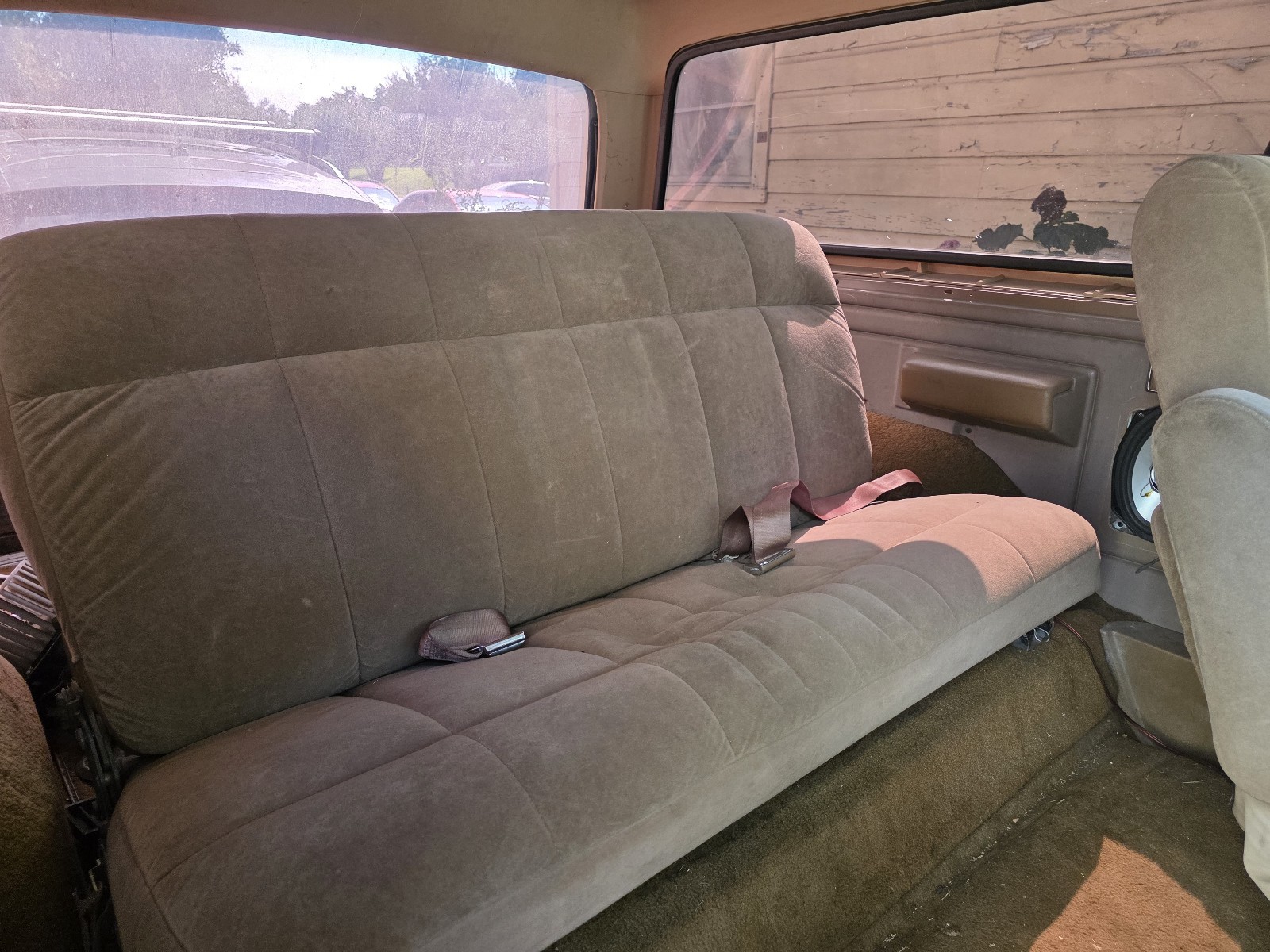 Ford-Bronco-1986-5