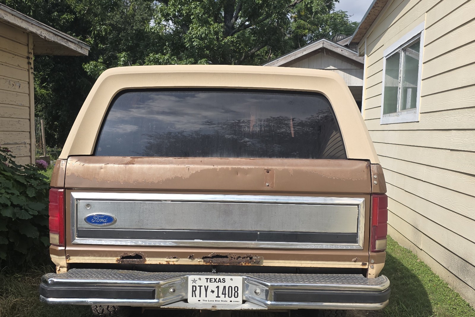 Ford-Bronco-1986-6
