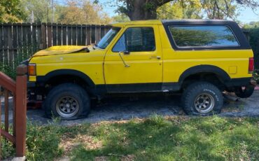 Ford-Bronco-1987