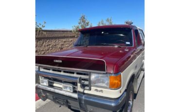 Ford-Bronco-1988-BurgundyWhite-Burgundy