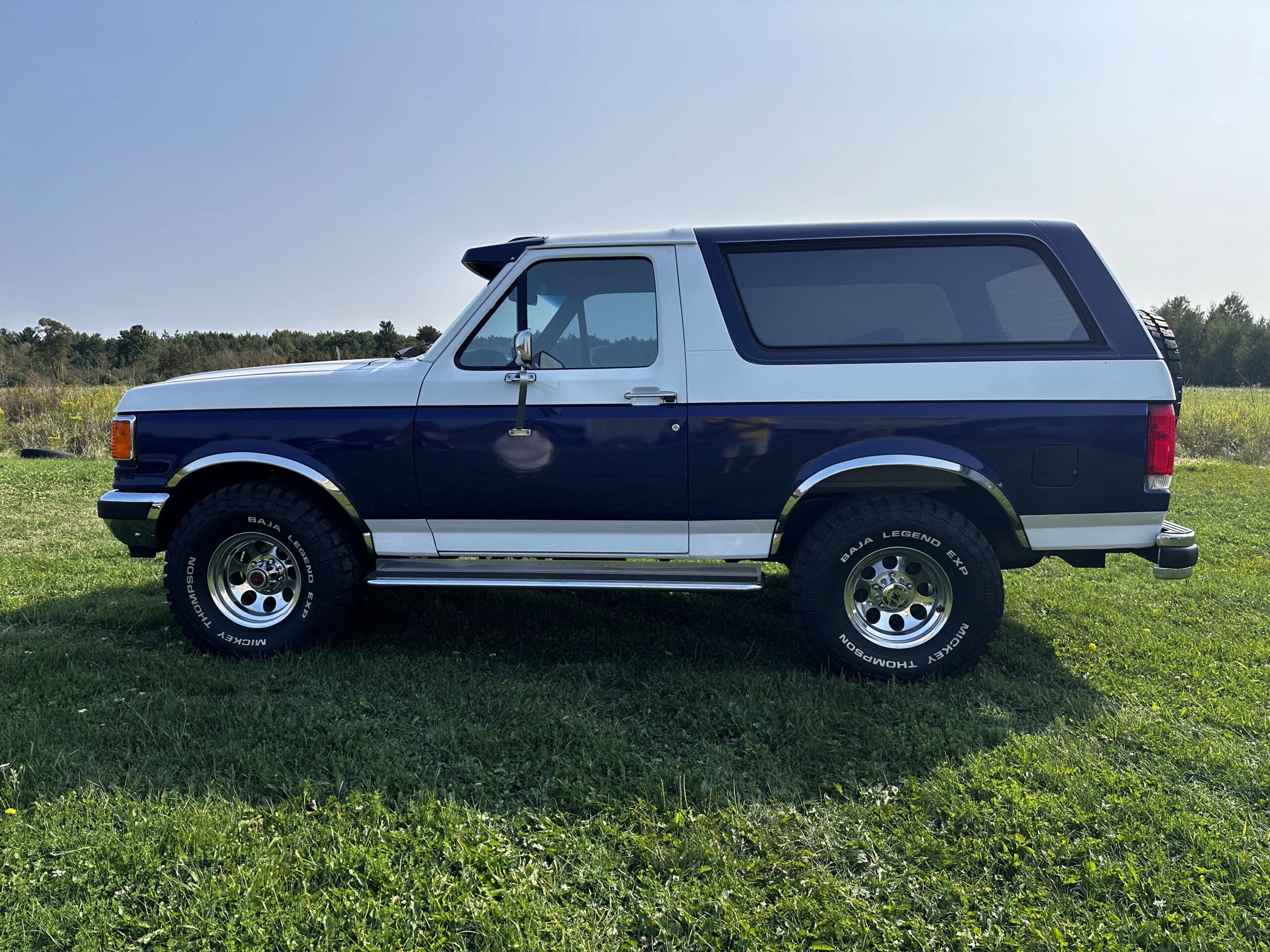 Ford-Bronco-1988-Custom-Custom-2