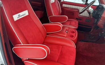Ford-Bronco-1988-Custom-Custom-30