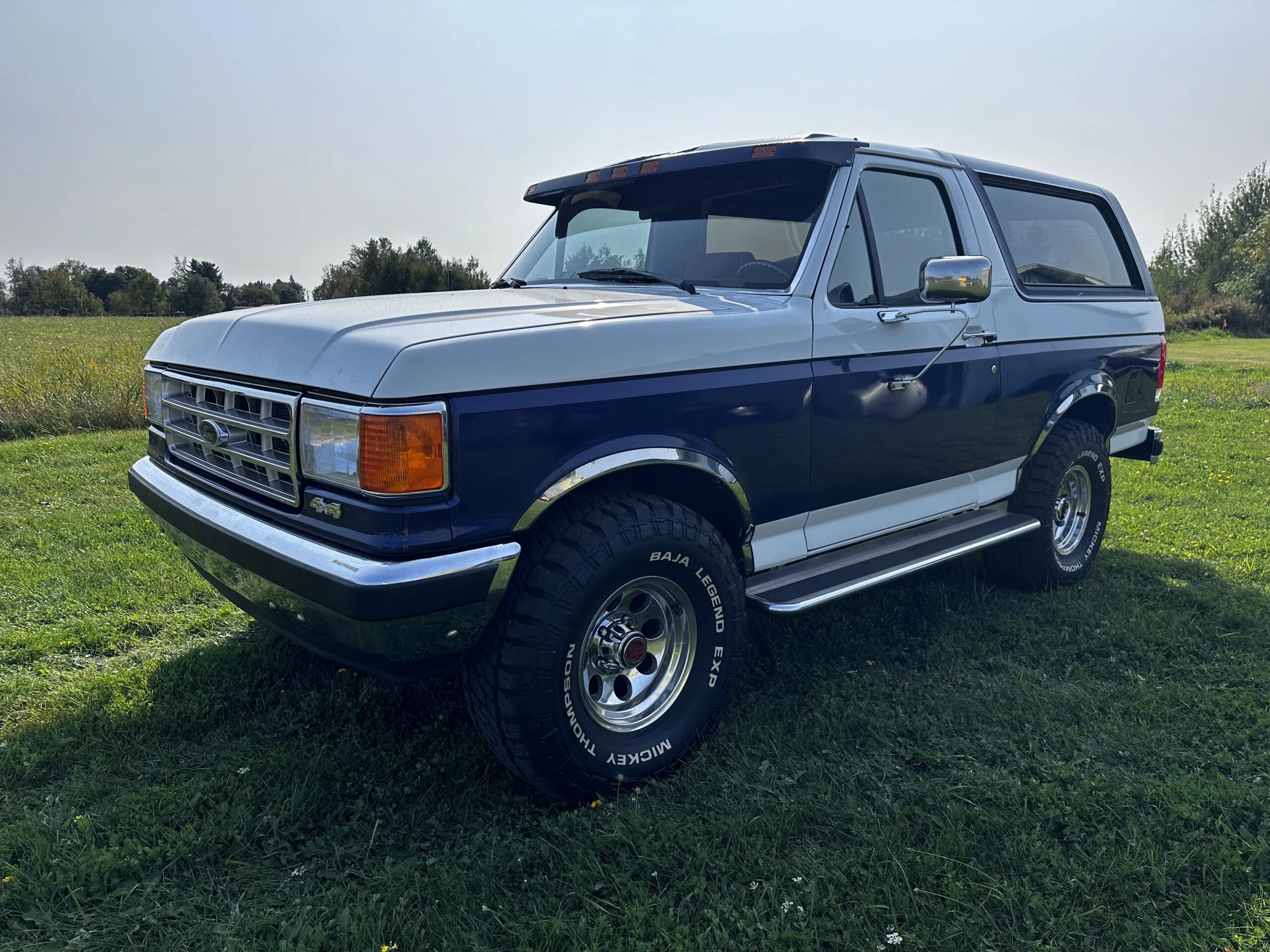 Ford-Bronco-1988-Custom-Custom