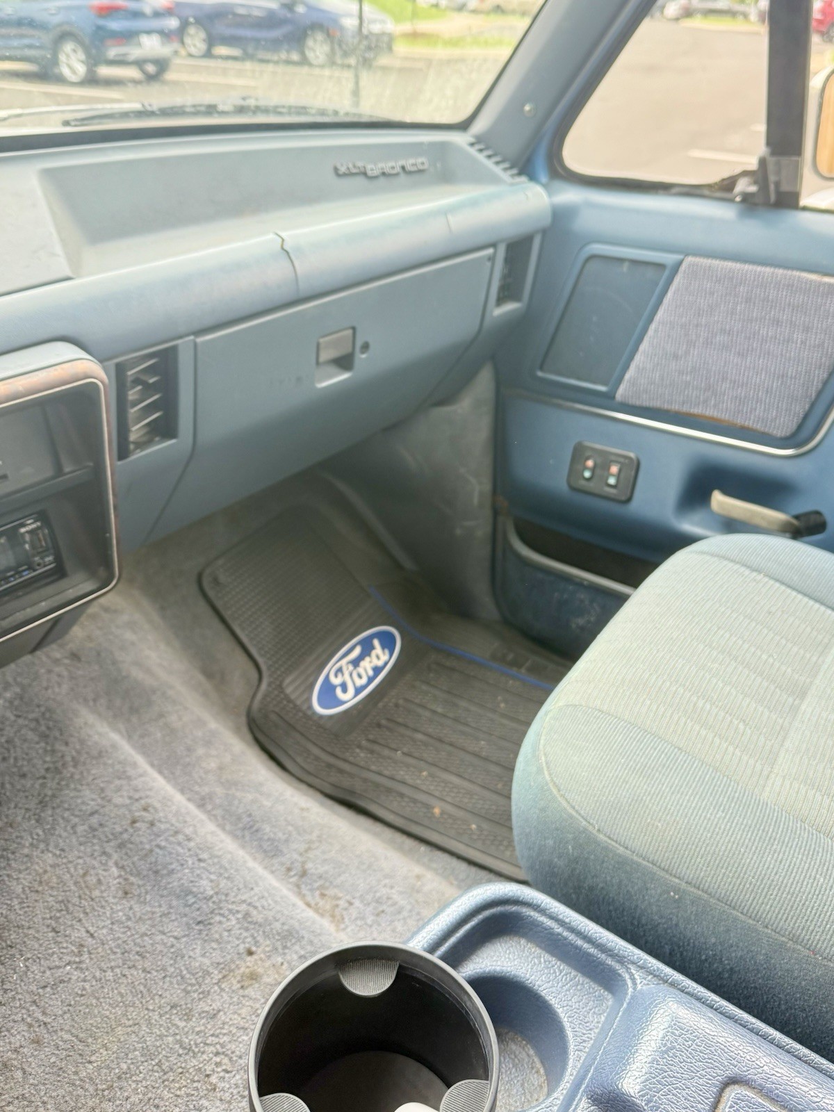 Ford-Bronco-1990-SUV-7