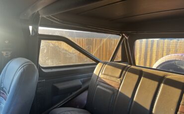 Ford-Bronco-1991-SUV-16
