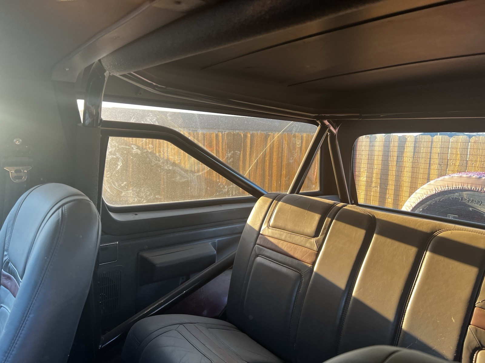 Ford-Bronco-1991-SUV-16