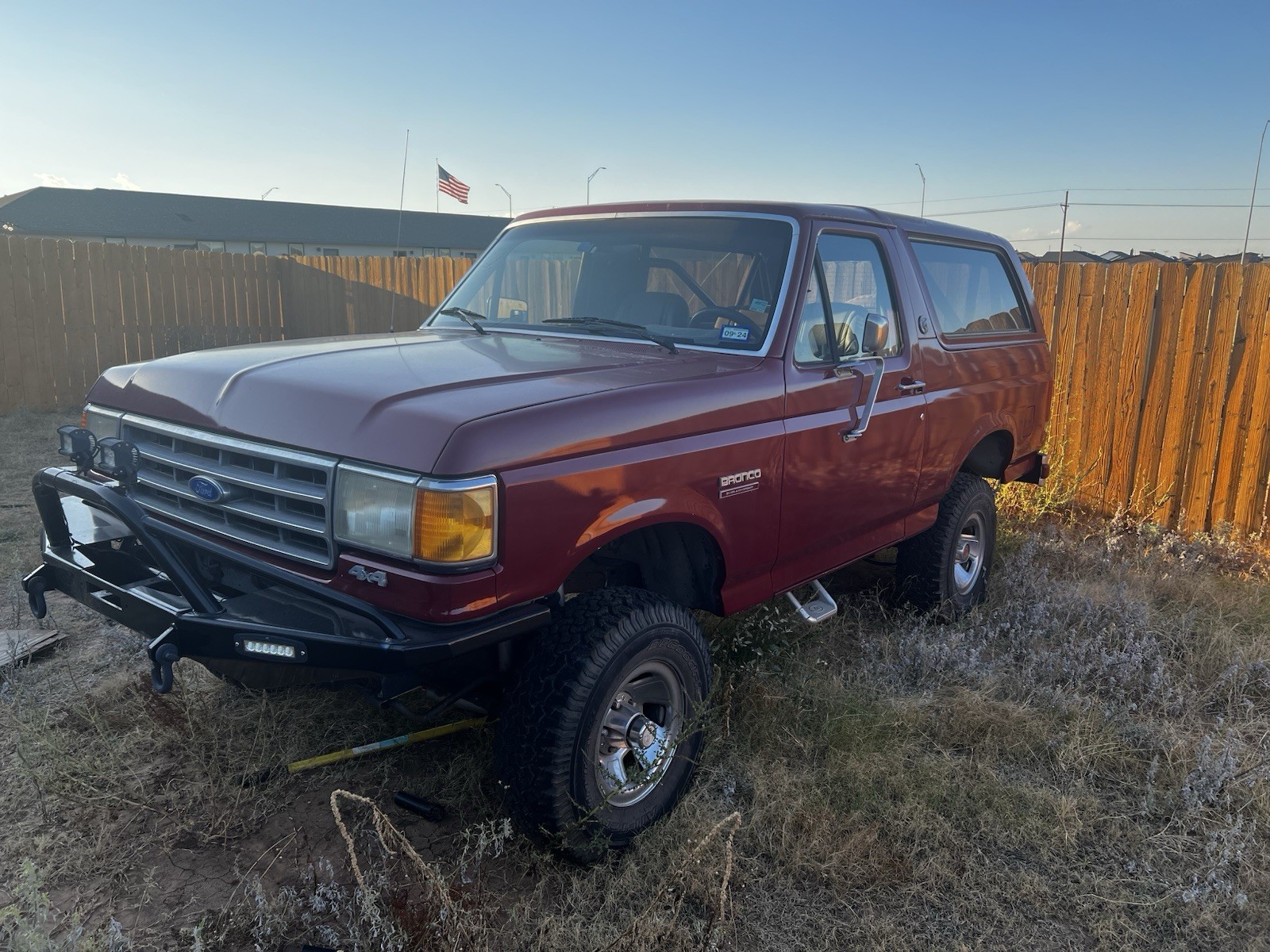 Ford-Bronco-1991-SUV-8