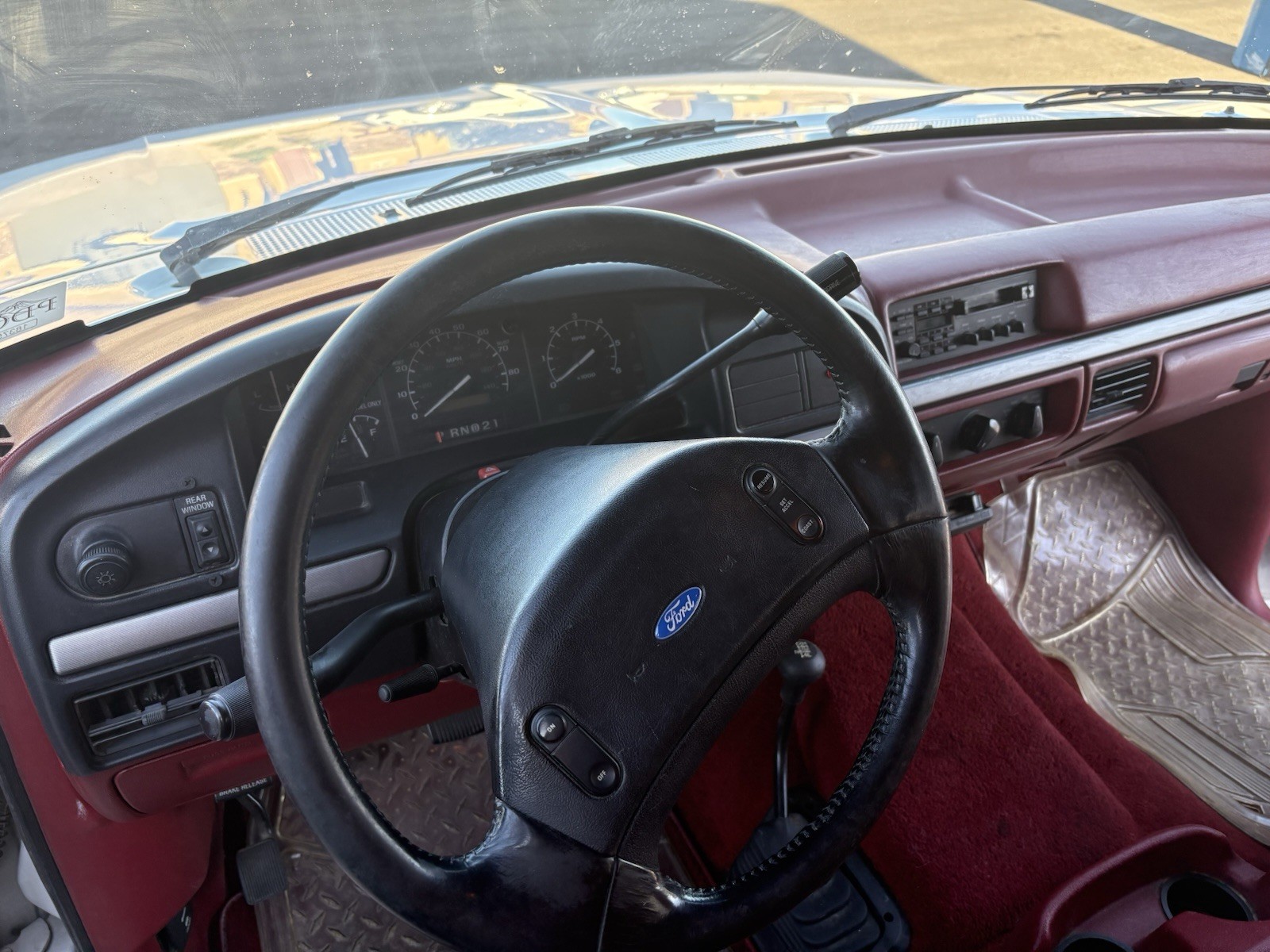 Ford-Bronco-1992-SUV-2
