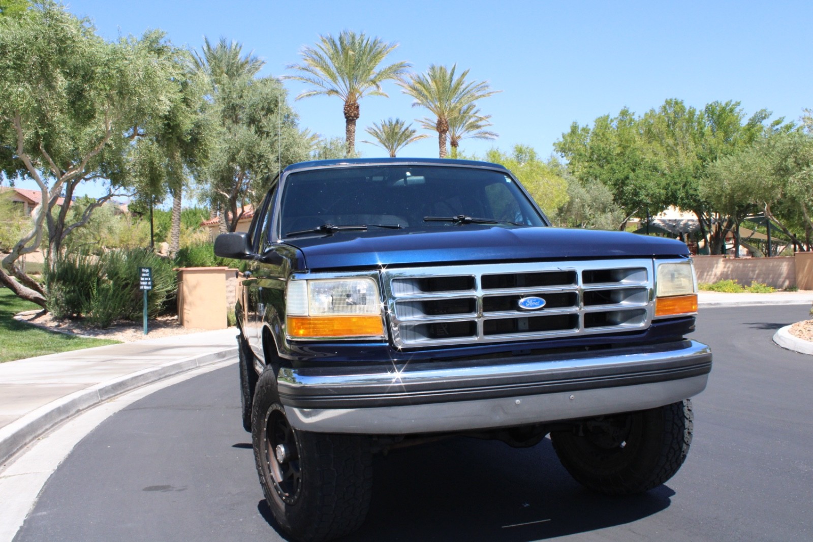 Ford-Bronco-1993-4