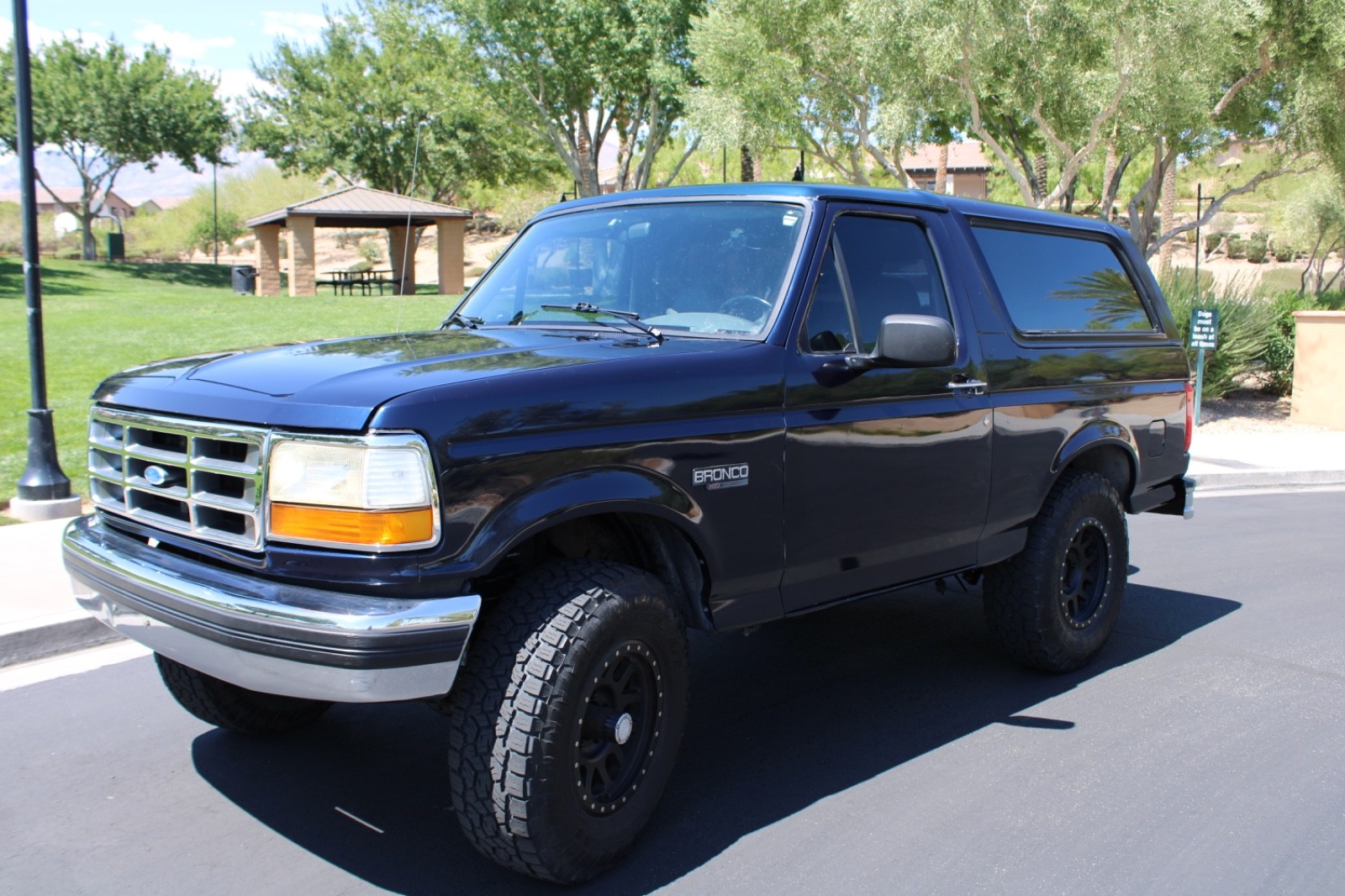 Ford-Bronco-1993-6