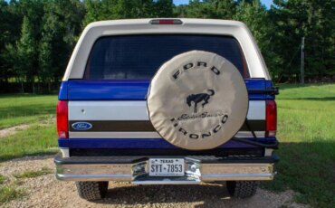 Ford-Bronco-1993-Blue-Tan-16