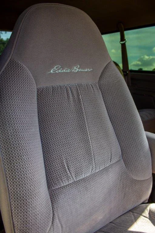 Ford-Bronco-1993-Blue-Tan-2