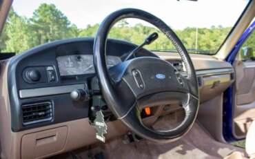Ford-Bronco-1993-Blue-Tan-24