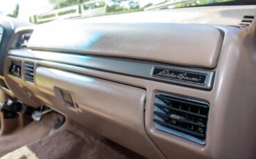 Ford-Bronco-1993-Blue-Tan-5
