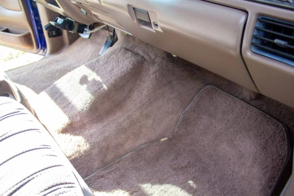 Ford-Bronco-1993-Blue-Tan-6