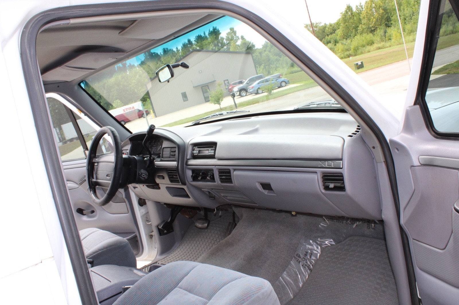 Ford-Bronco-1995-12