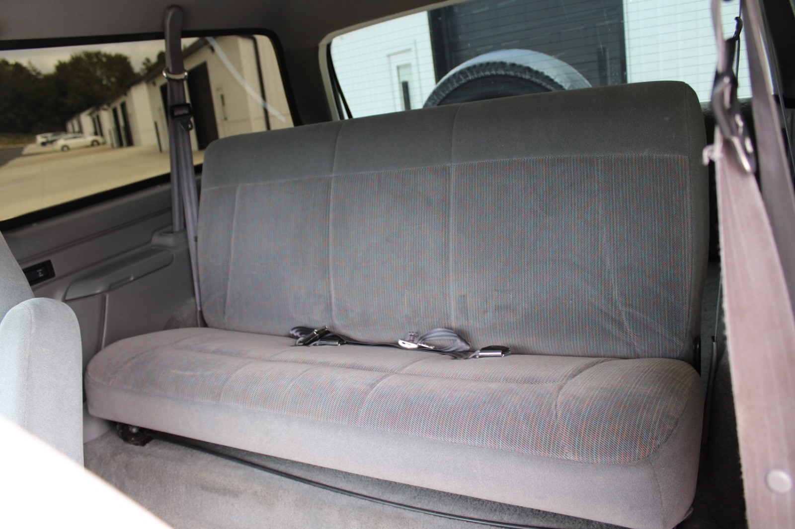 Ford-Bronco-1995-13