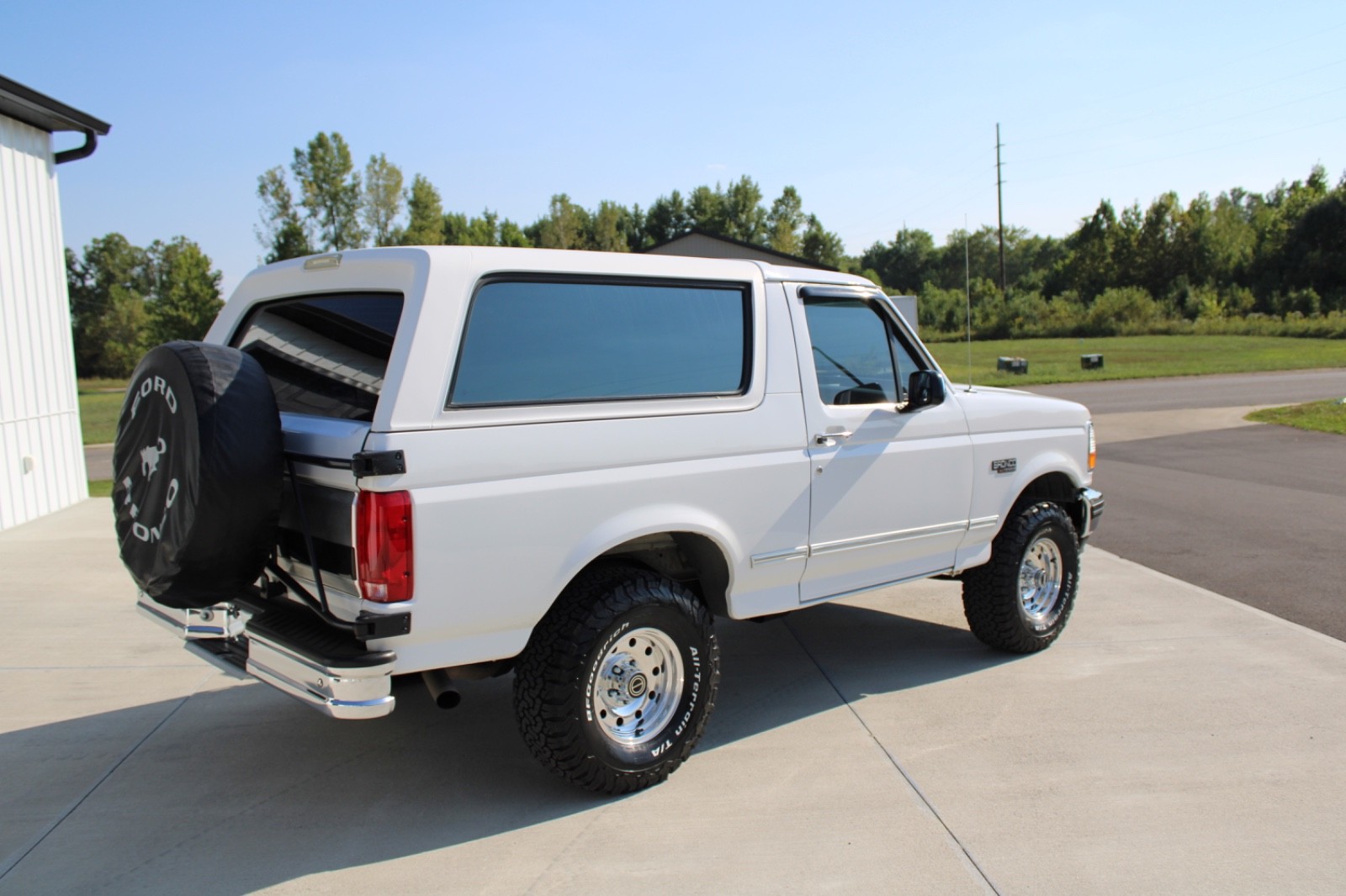 Ford-Bronco-1995-3