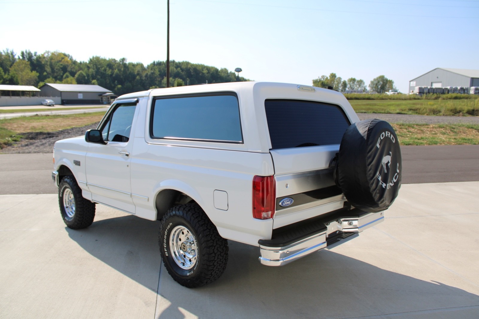 Ford-Bronco-1995-6