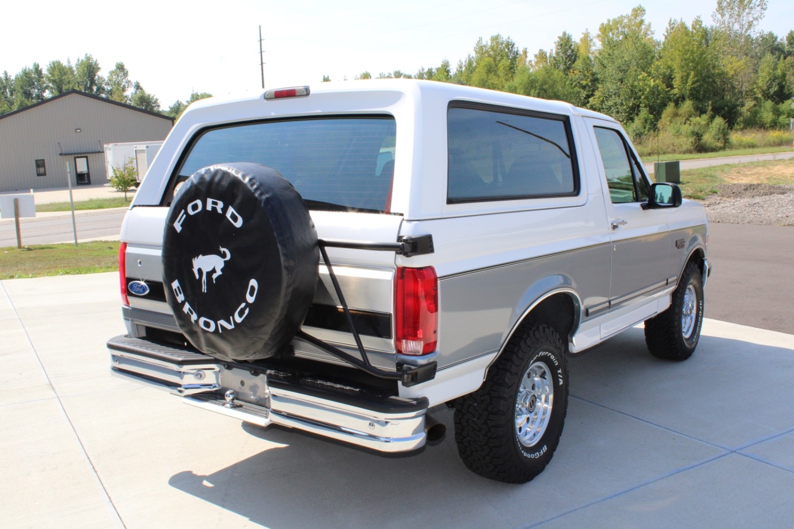 Ford-Bronco-1995-SUV-7