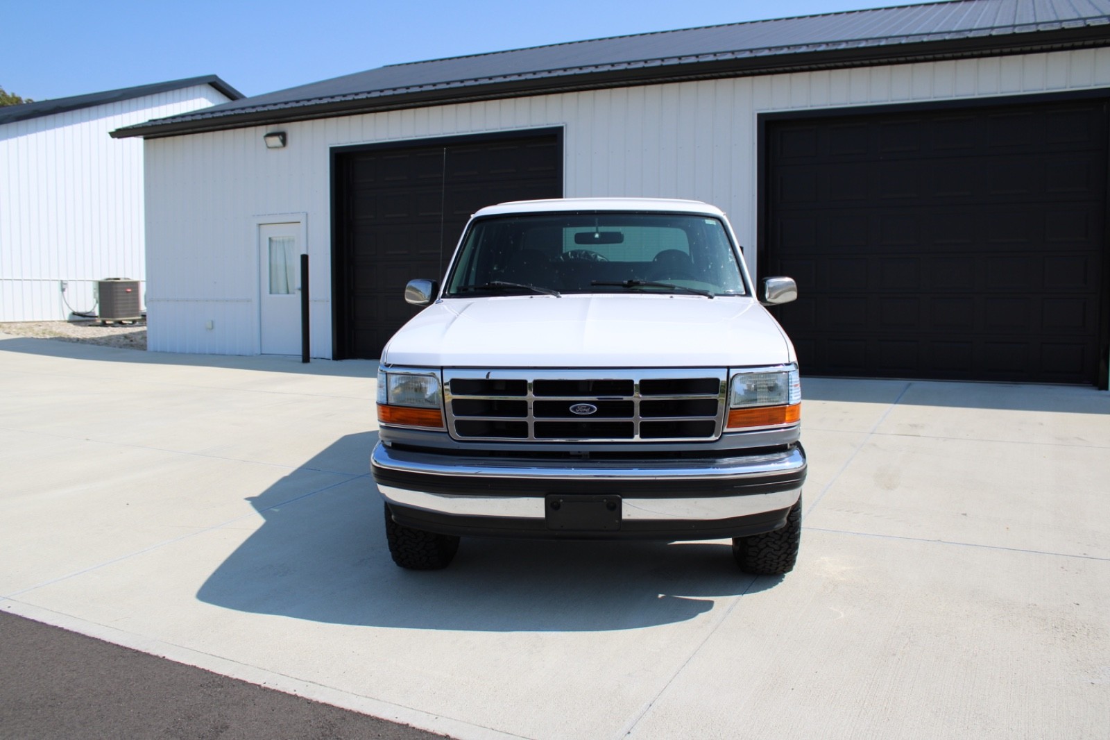 Ford-Bronco-1995-SUV-9