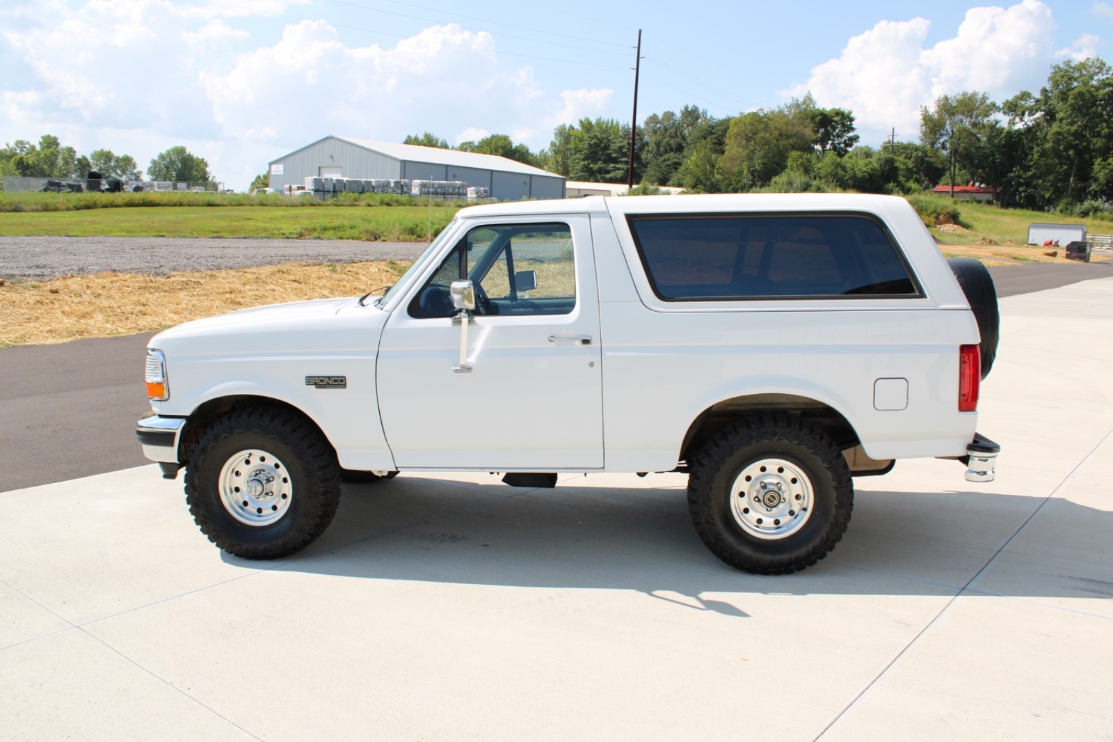 Ford-Bronco-1996-1