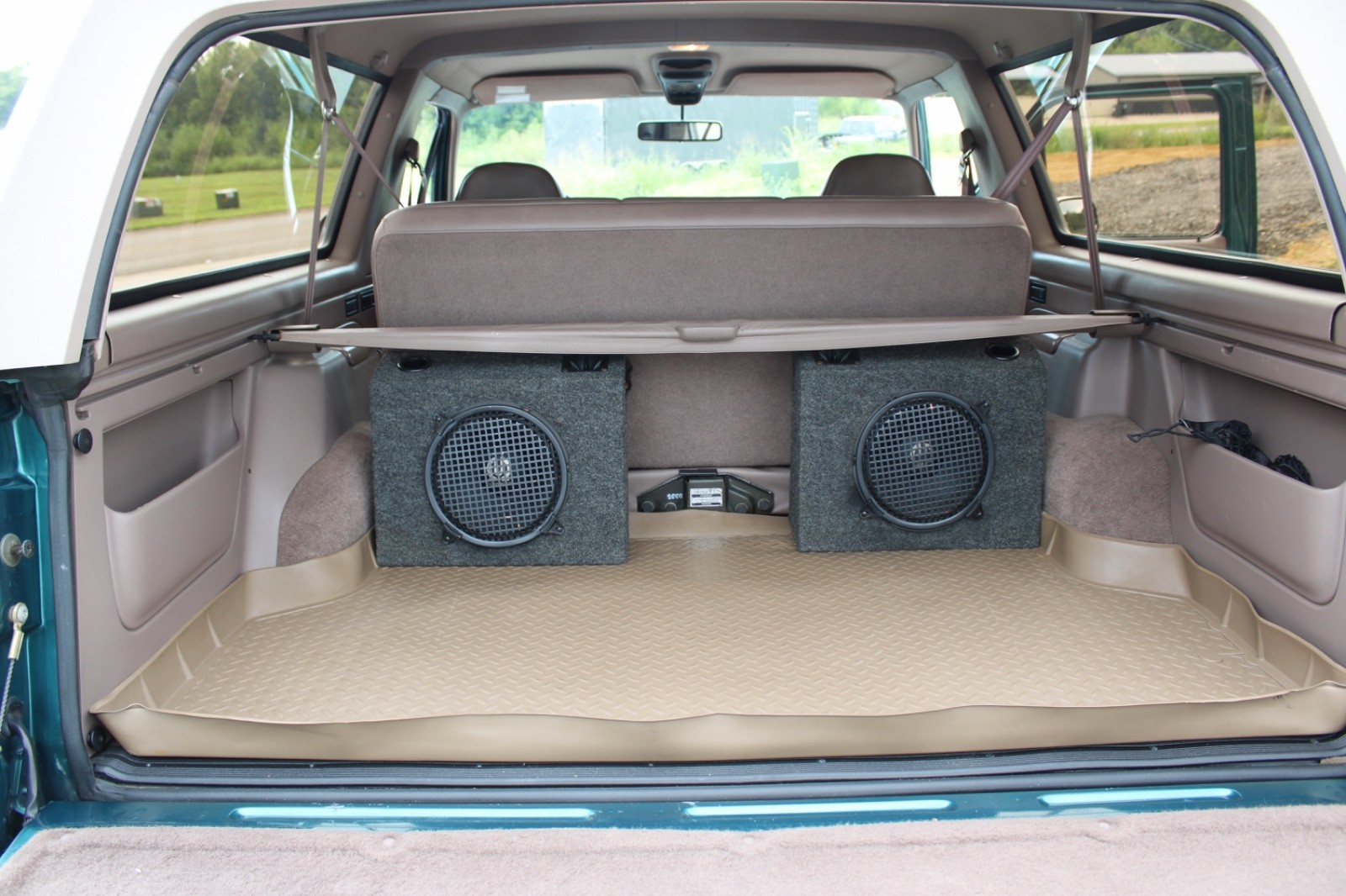 Ford-Bronco-1996-17