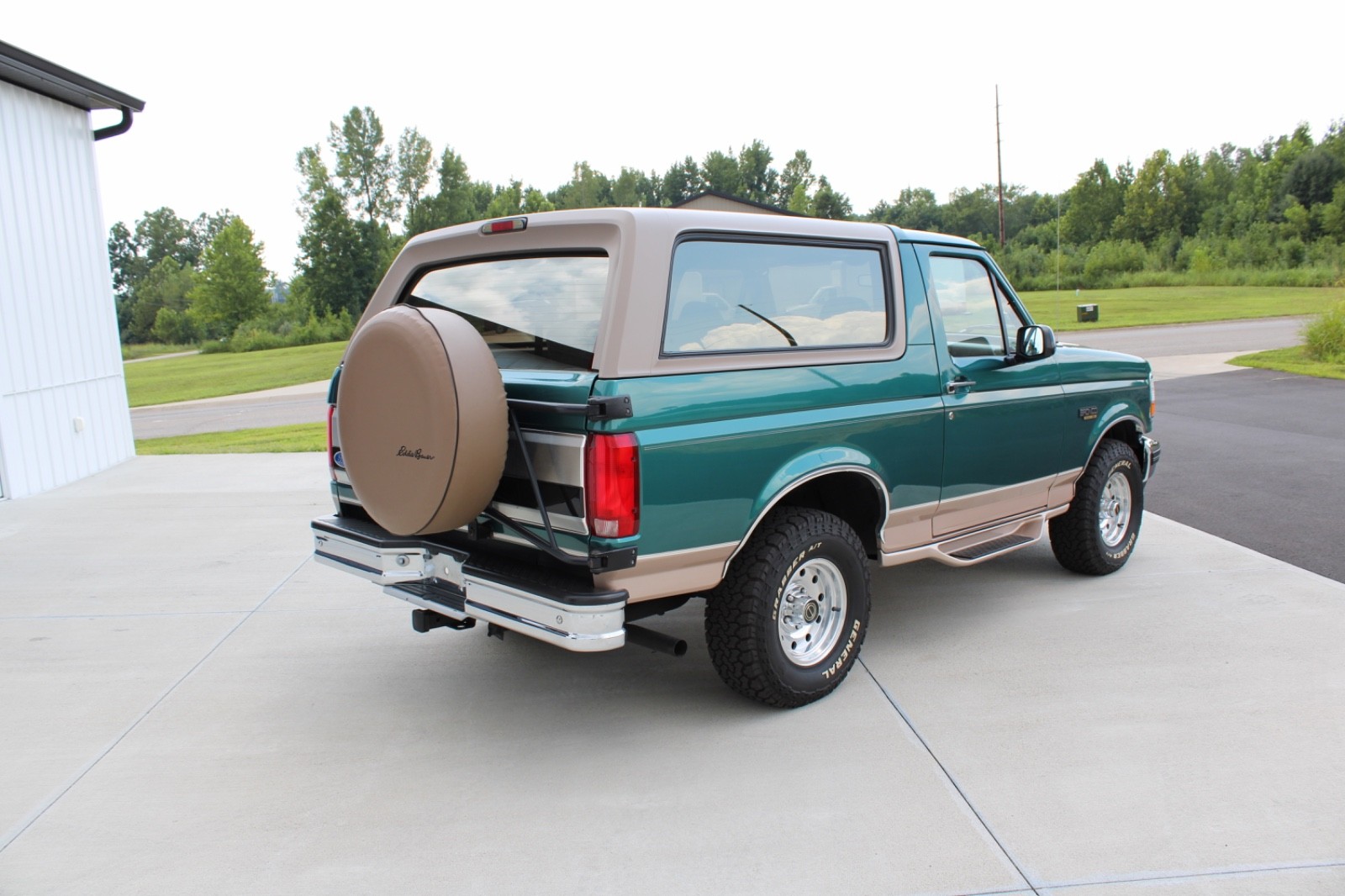 Ford-Bronco-1996-7