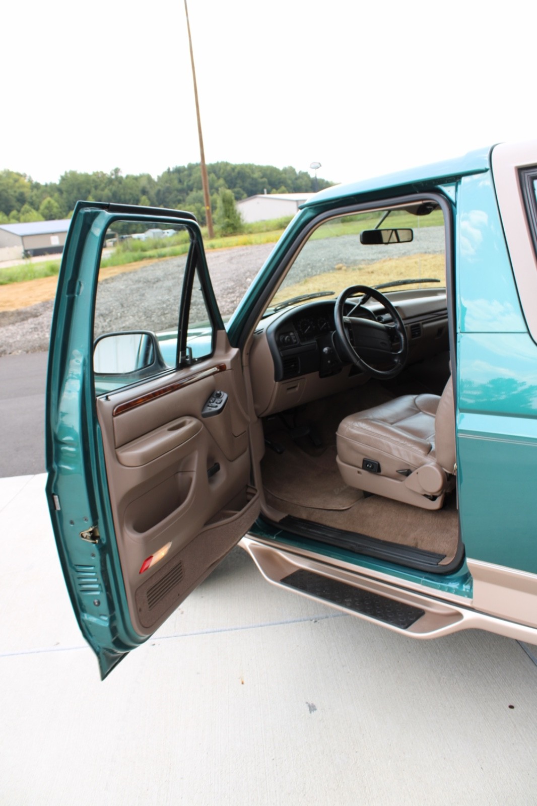 Ford-Bronco-1996-9