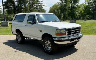 Ford-Bronco-1996-SUV-1