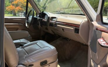 Ford-Bronco-1996-SUV-12