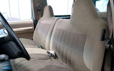 Ford-Bronco-1996-SUV-31