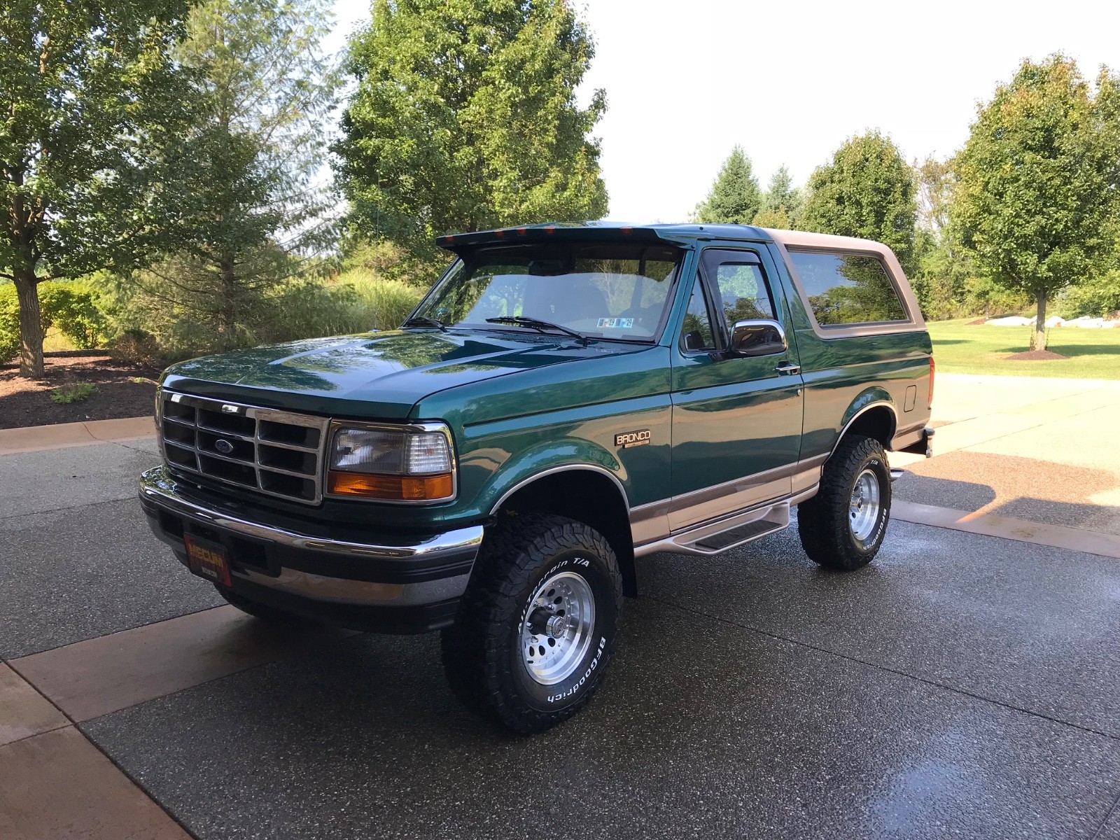 Ford-Bronco-1996-SUV-4