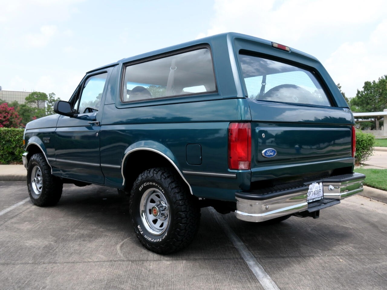 Ford-Bronco-1996-SUV-5