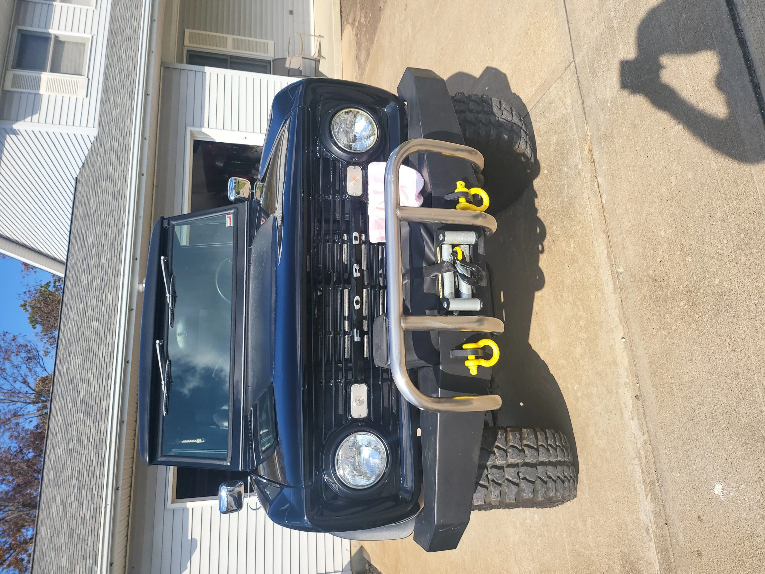 Ford-Bronco-2-door-1966-Black-Black-1